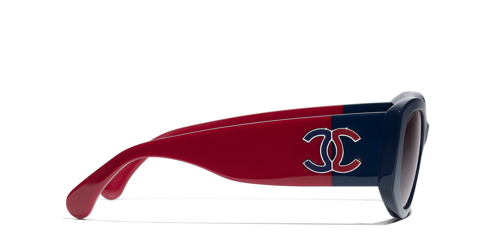 CHANEL Red & Navy Oversized Sunglasses with Multicolor Logo New CHANEL CH 5287 c.867/S6 59mm Red Aviator Sunglasses  main image 4