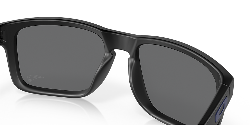 Oakley OO9102 New England Patriots Holbrook™ XL (57 - 18) with