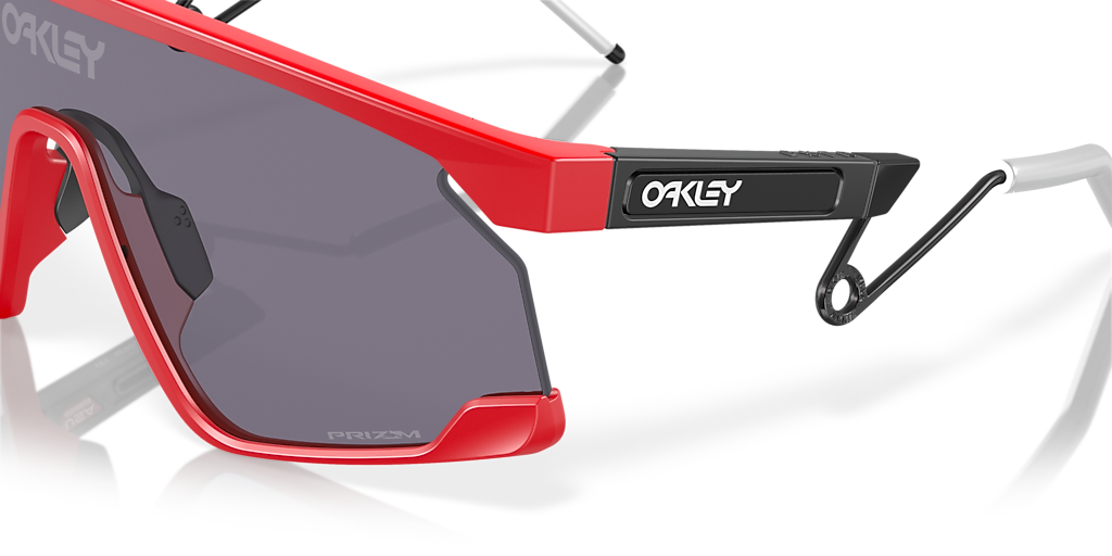 Oakley OO9237 BXTR Metal L (39 - 139) with Grey lenses and Red