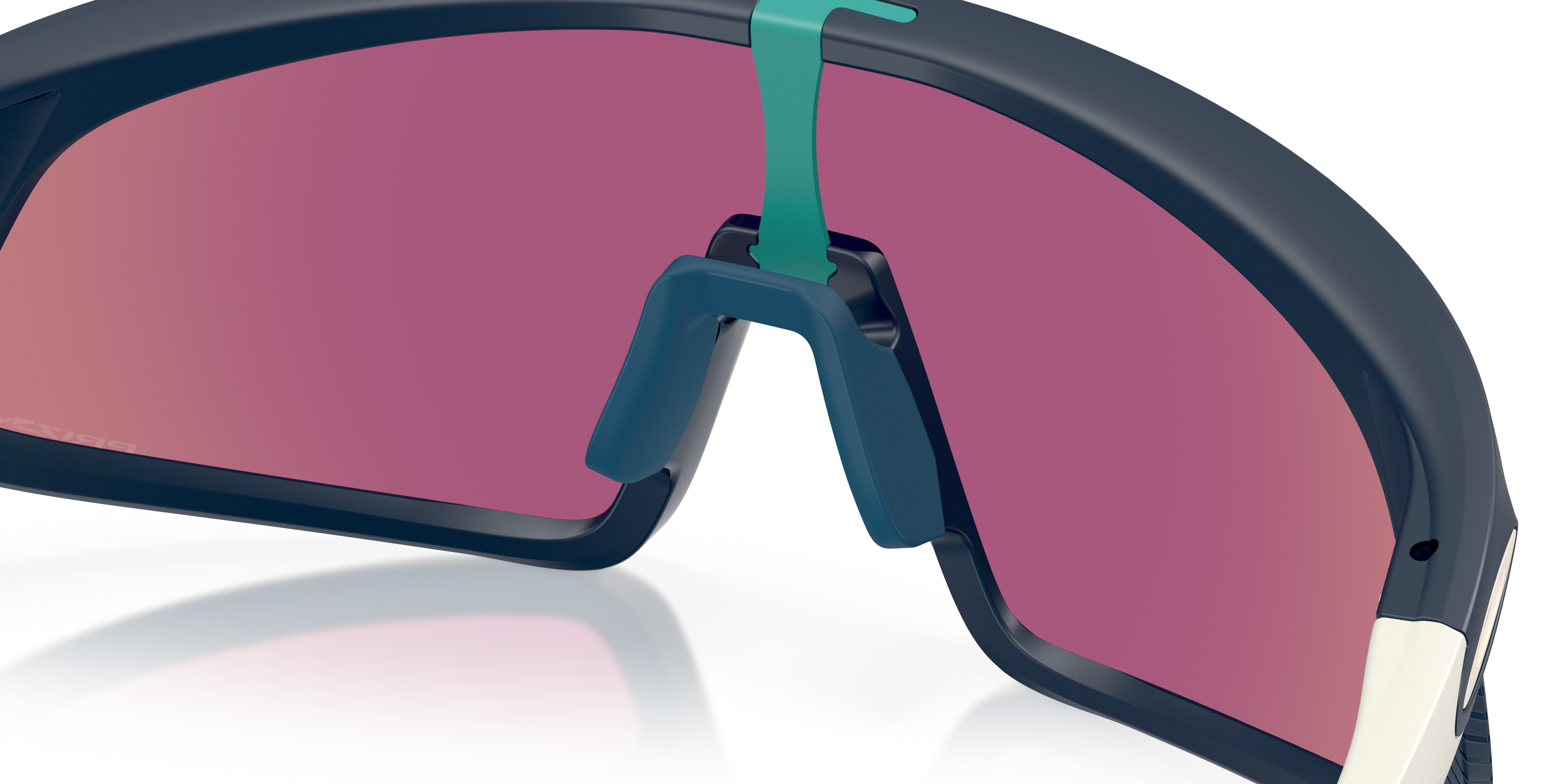 OO9484D RSLV Pacific Trail Collection