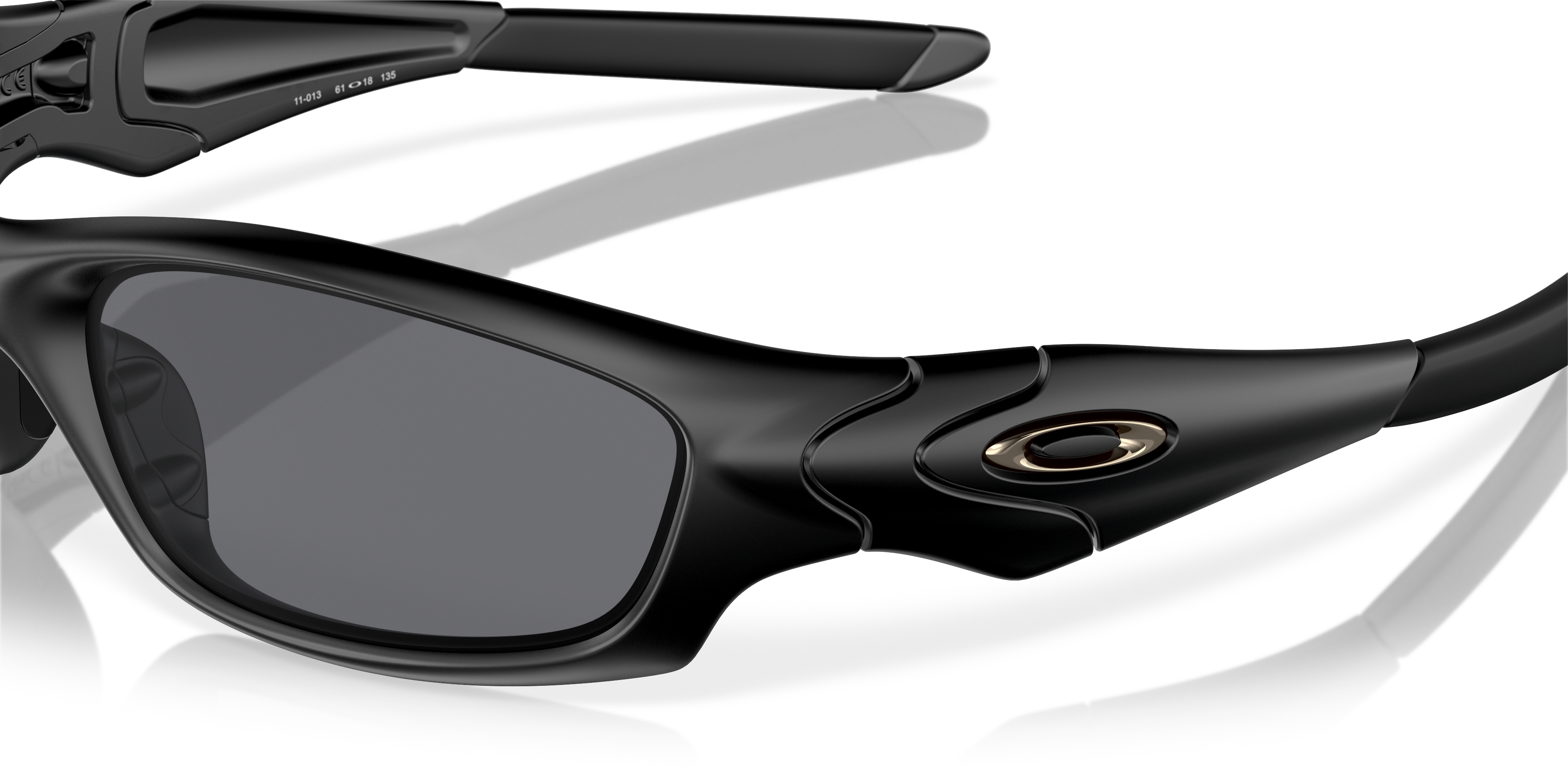 OO9039 Standard Issue Straight Jacket®