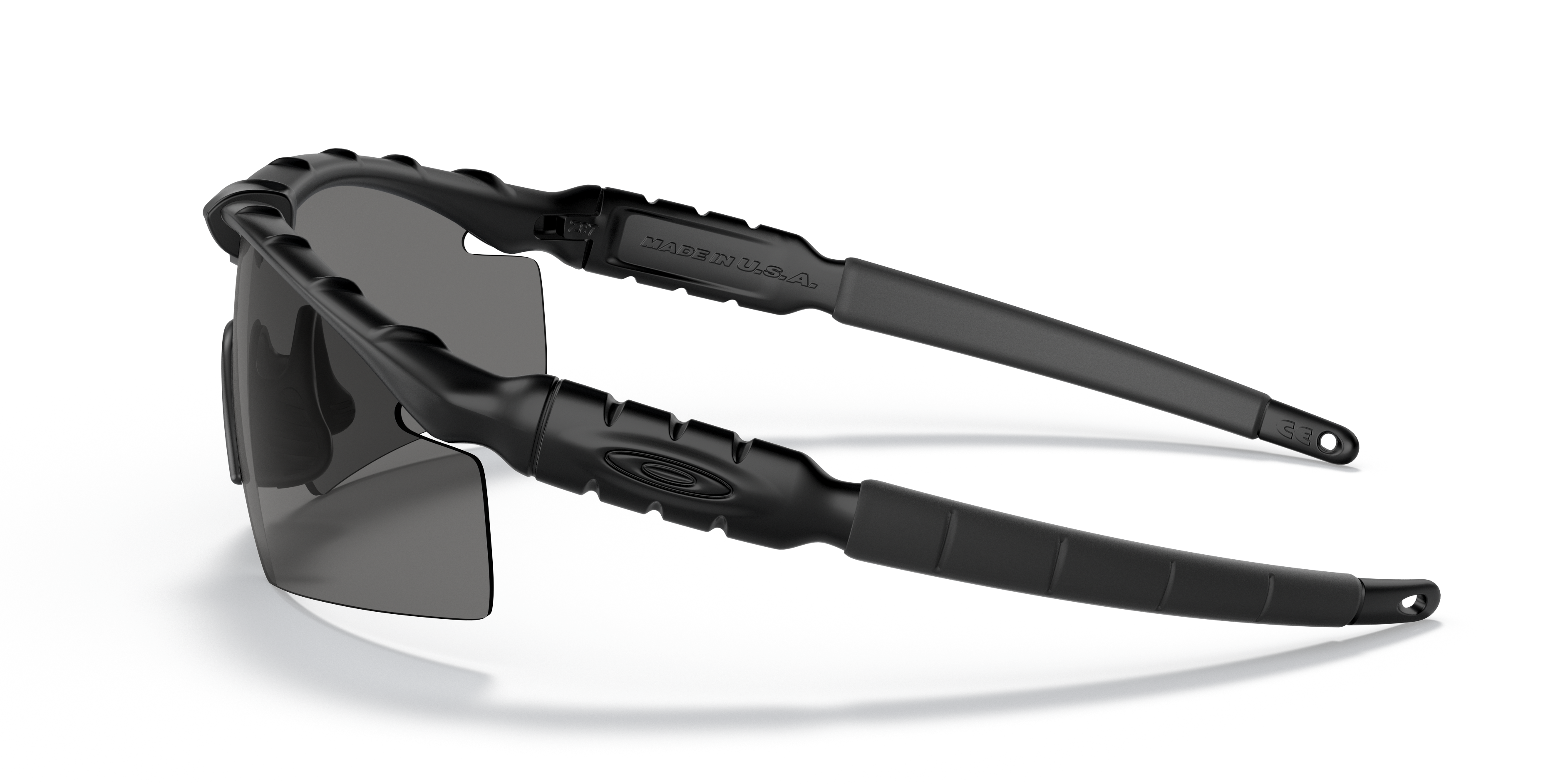OO9213 Standard Issue M Frame® 2.0 Industrial