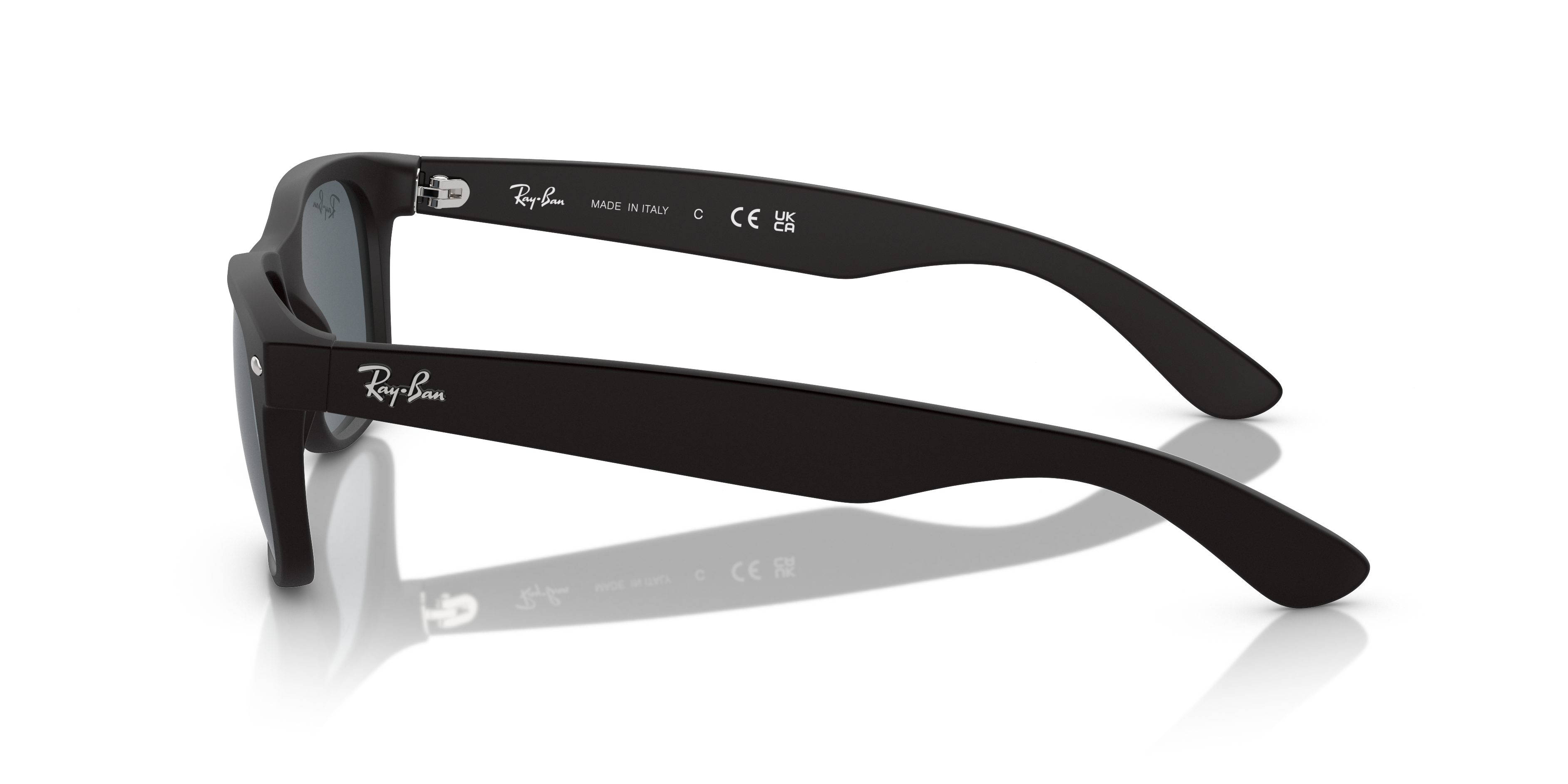 RB2132 New Wayfarer Classic