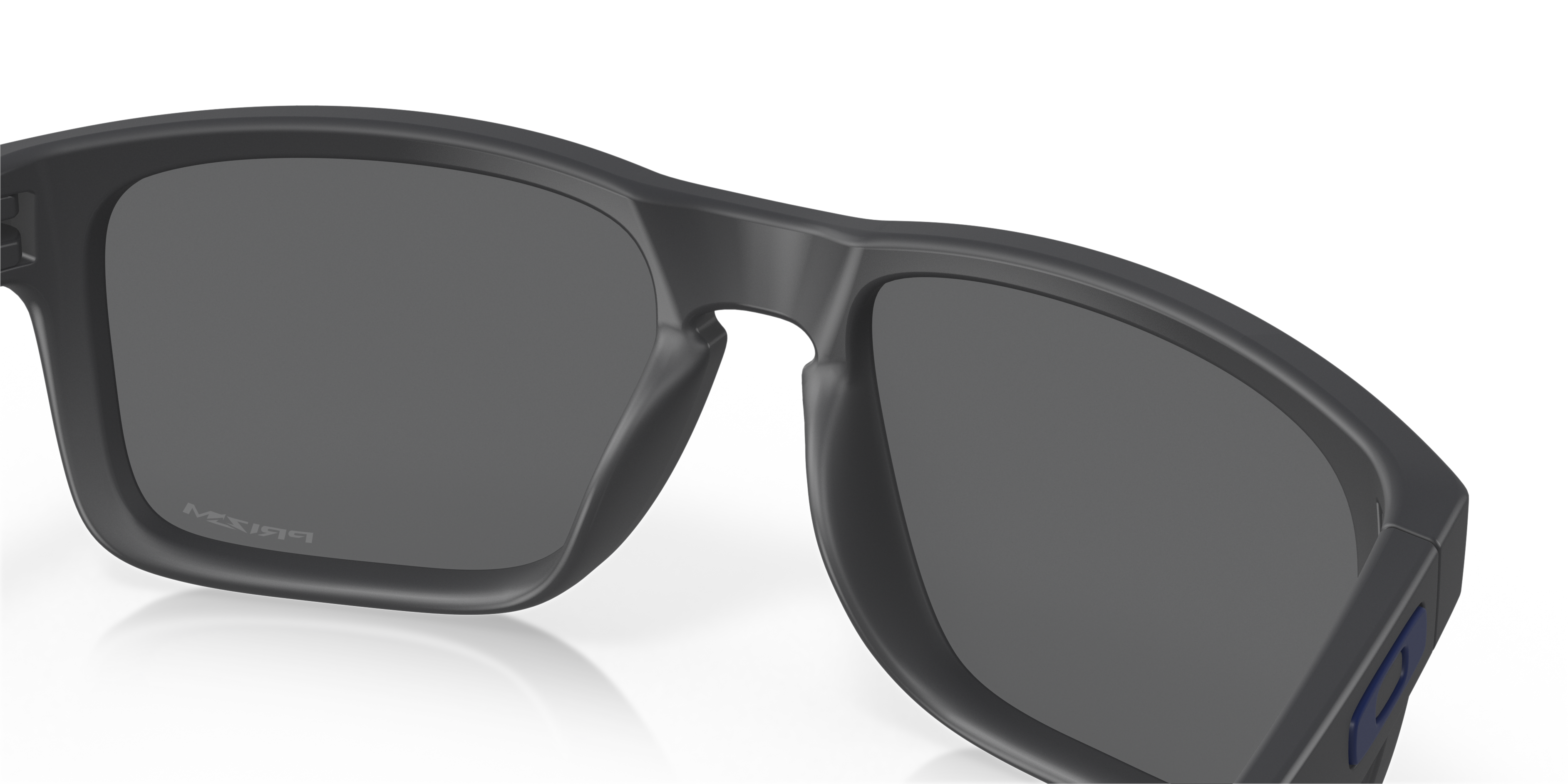 OO9102 Standard Issue Armed Forces Holbrook™