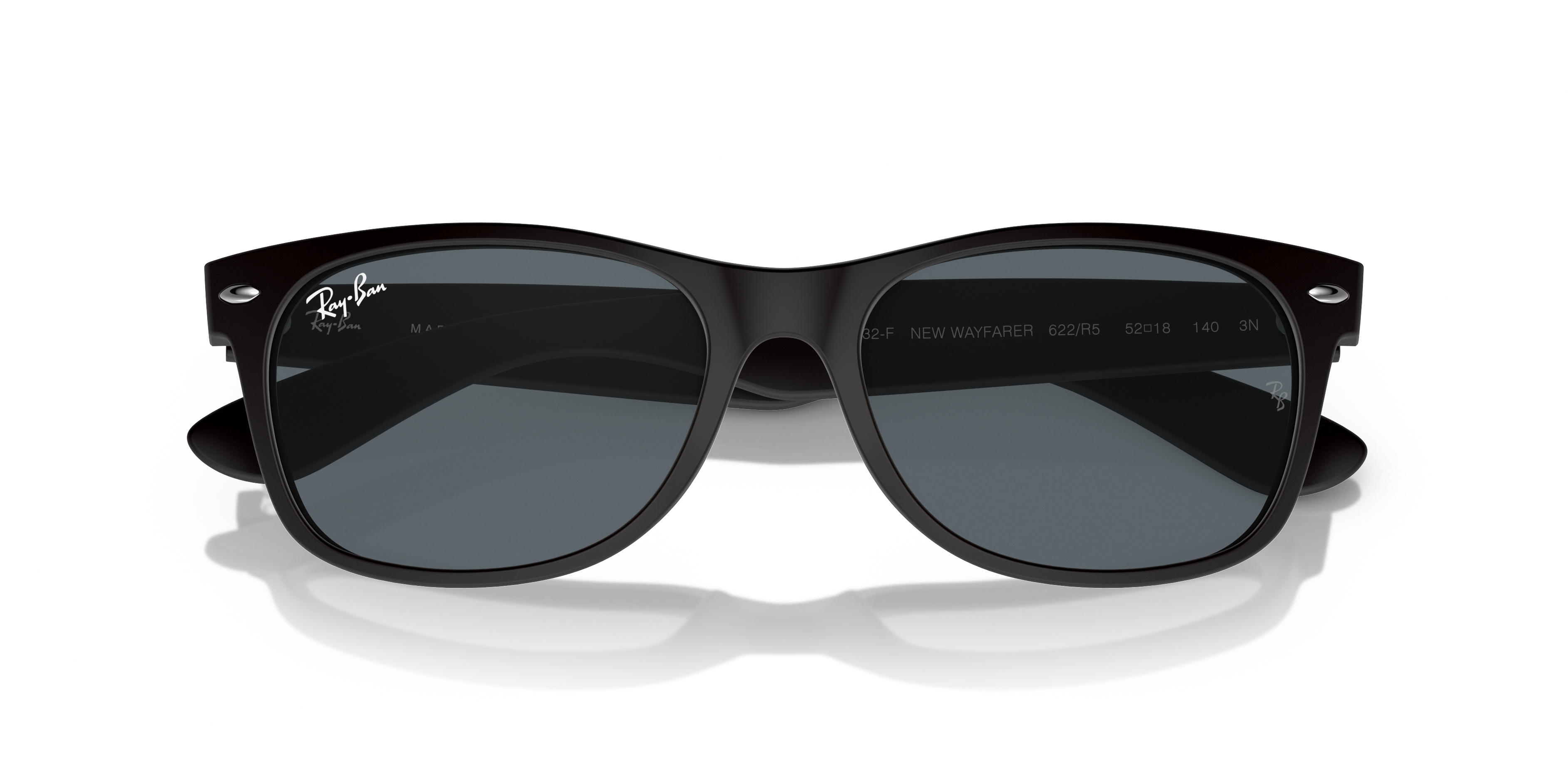 RB2132F New Wayfarer Classic