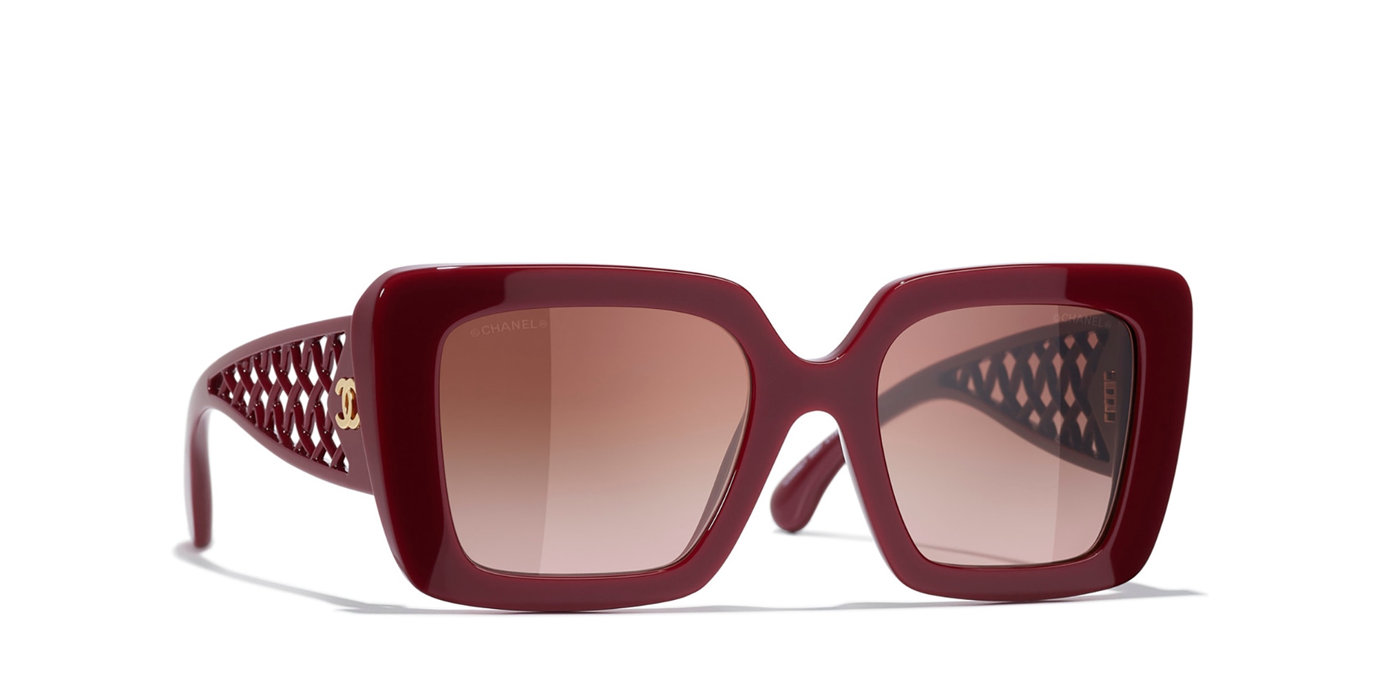Chanel Woman Sunglass CH5567 -  Frame color: Bordeaux, Lens color: Pink Gradient Grey