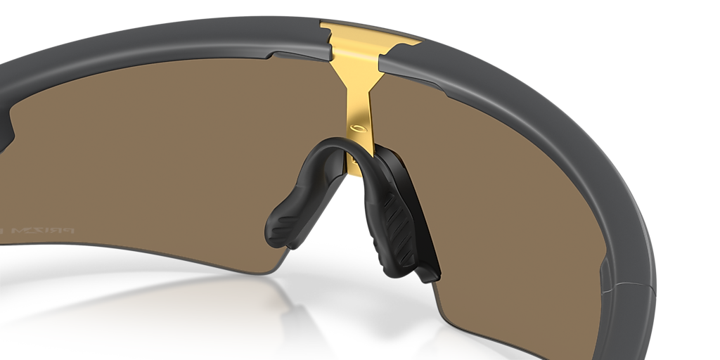 Oakley Sphaera™ Strike L (37 - 137) with Gold lenses and Grey
