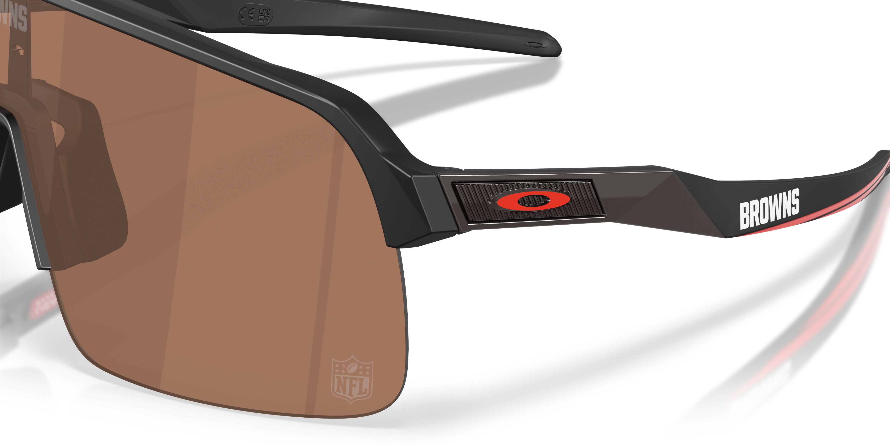 OO9463 Cleveland Browns Sutro Lite