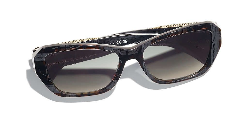 CHANEL☆ ロゴ Butterfly バタフライ サングラス CH5550 Chanel Butterfly Sunglasses CH5550 L (55 - 20) with Brown