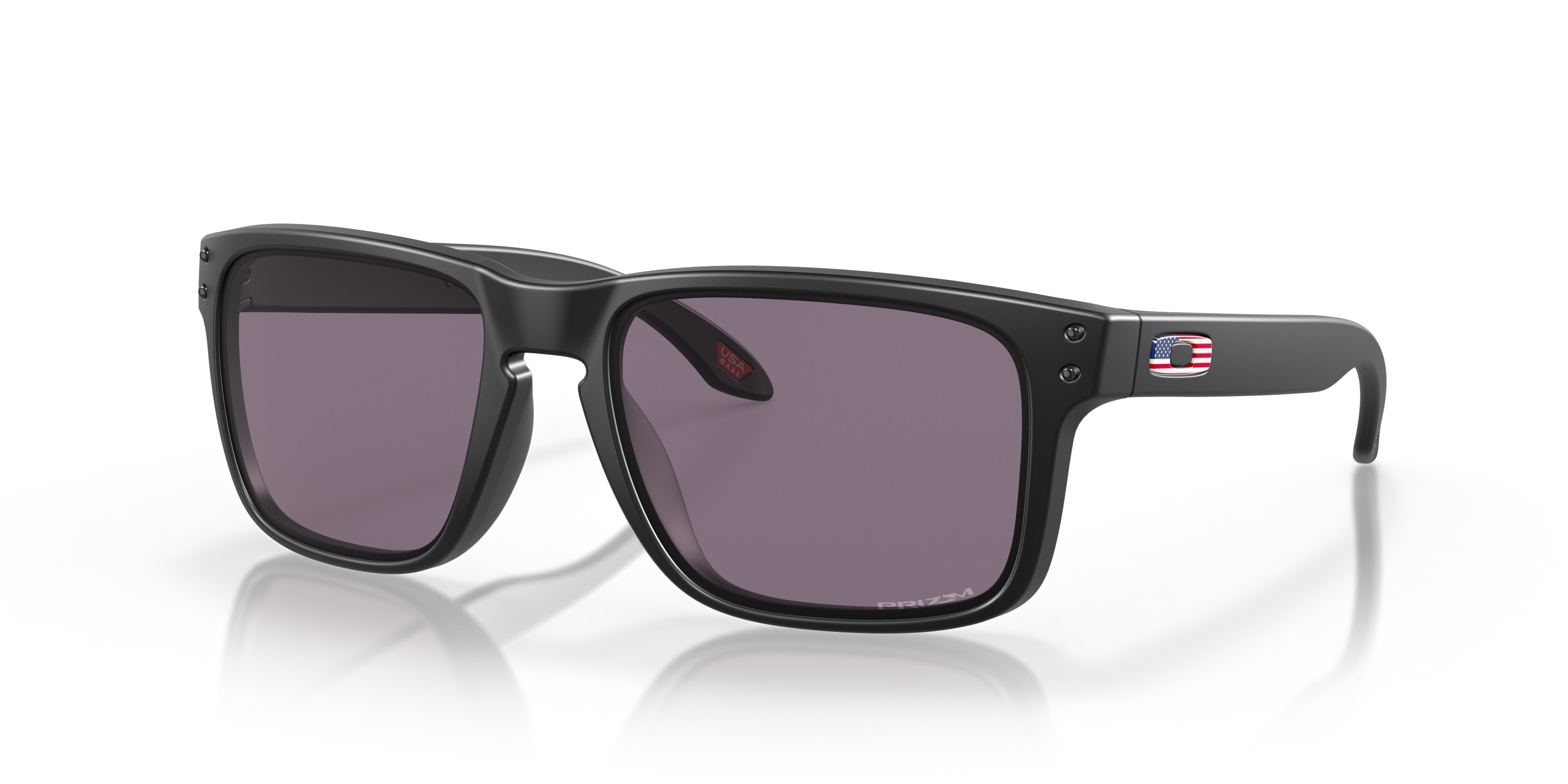Oakley OO9102 Standard Issue Holbrook™ USA Flag Collection