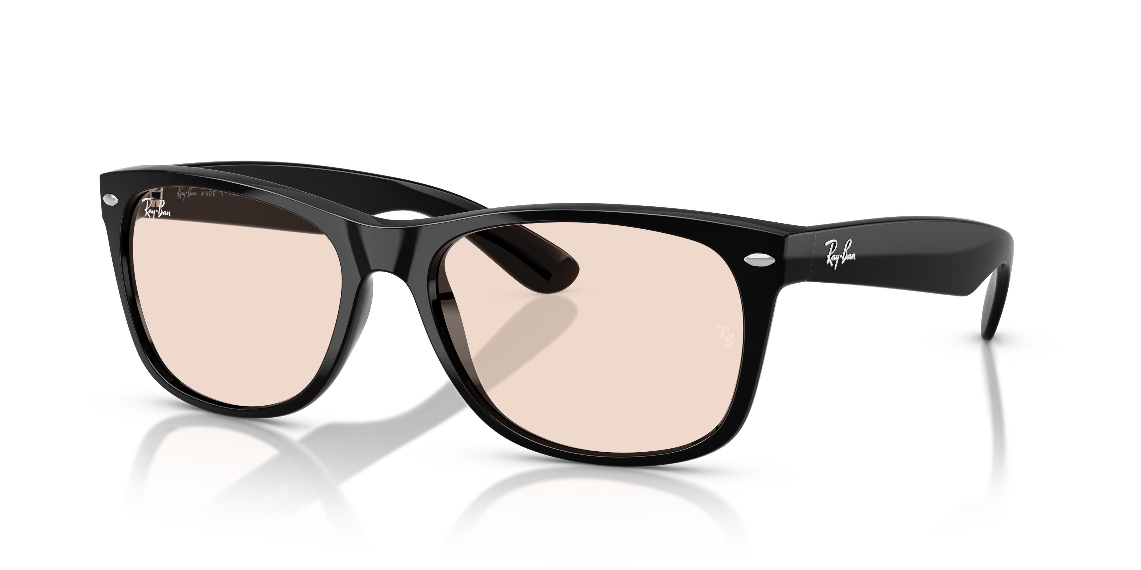 RB2132F New Wayfarer Classic