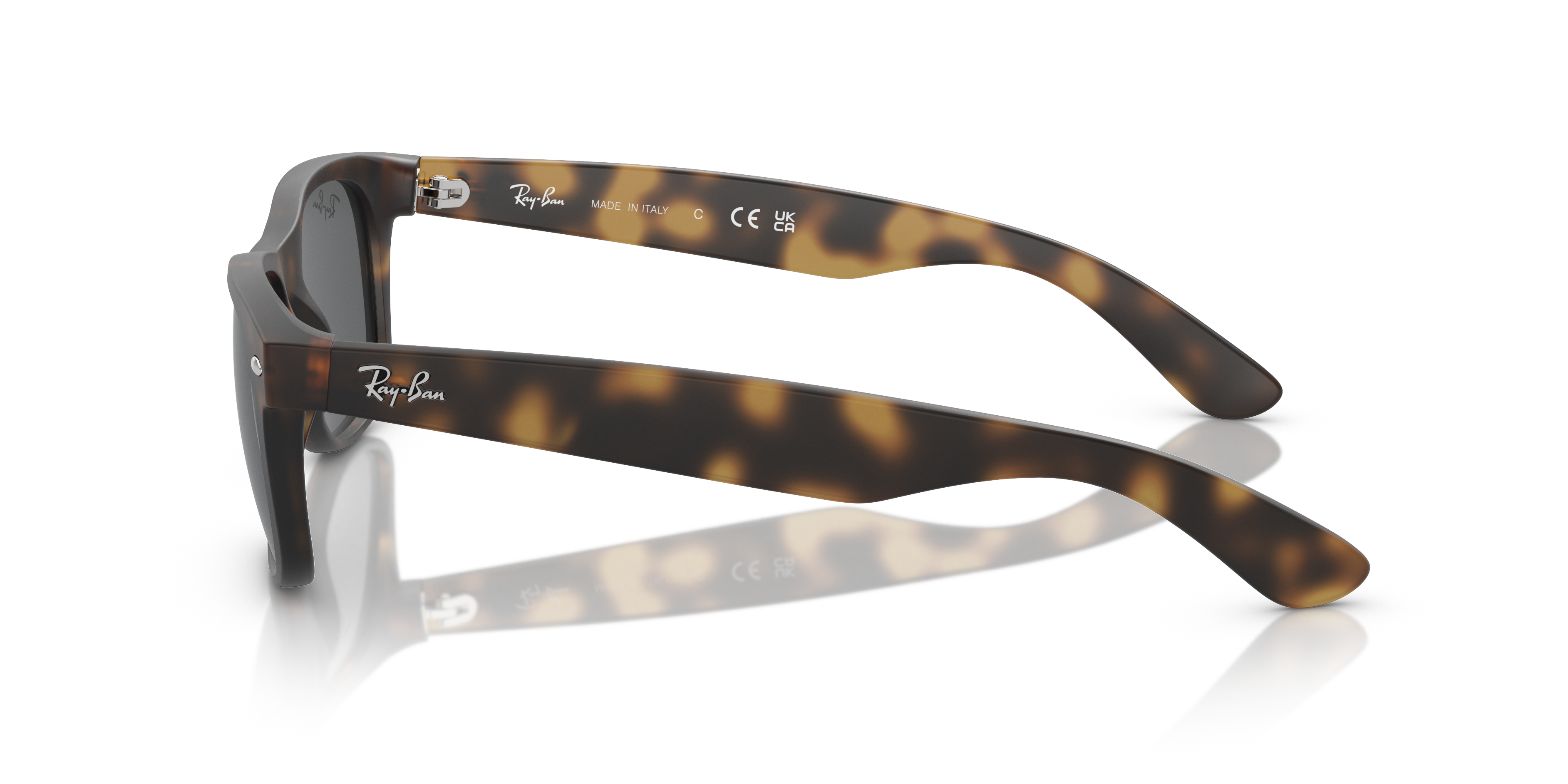 RB2132 New Wayfarer Classic