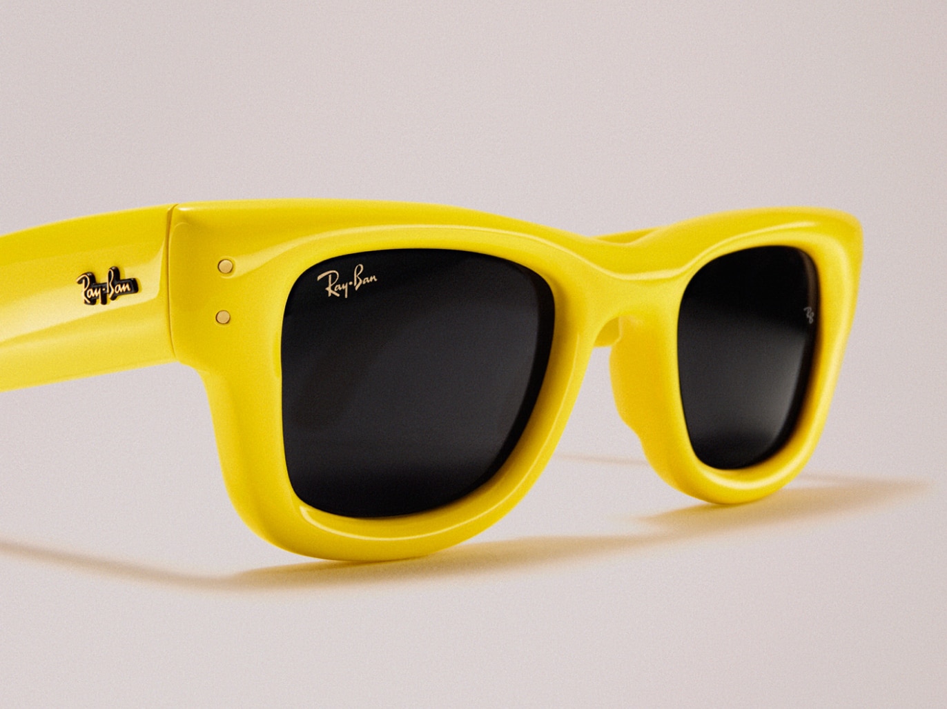 RB4940 Wayfarer Puffer