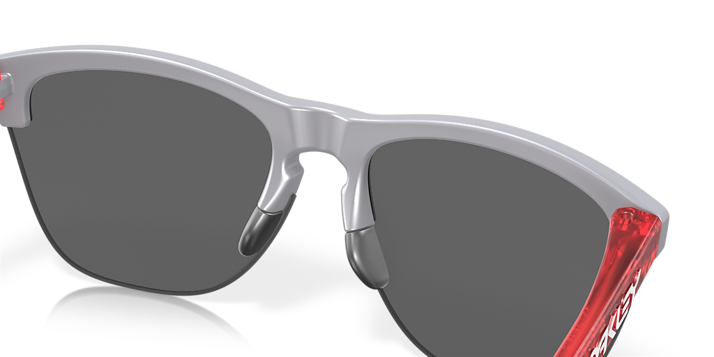 Oakley Frogskins™ Lite M (63 - 10) with Black lenses and Grey