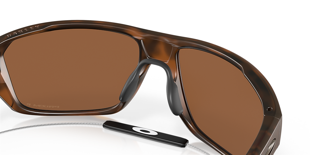 Oakley Split Shot M (64 - 17) with Brown lenses and Tortoise frame