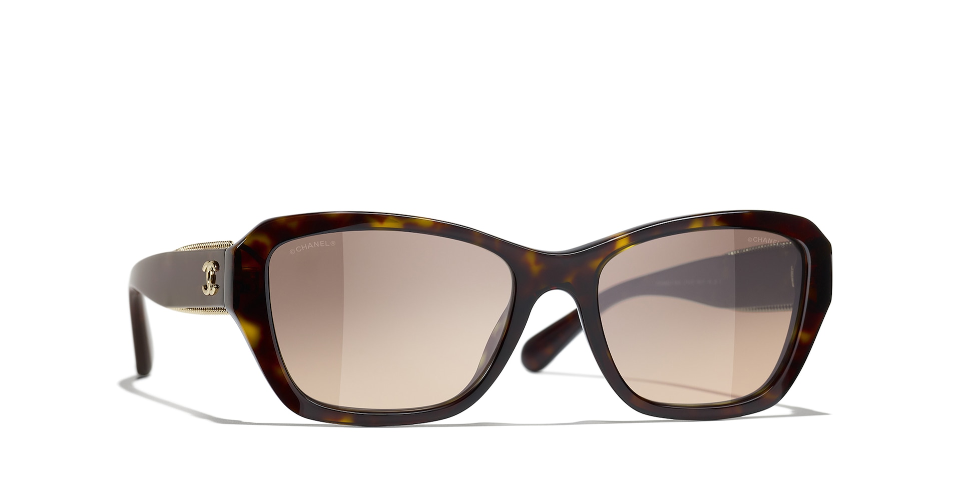 Chanel Femme Sunglass Butterfly Sunglasses CH5516 - Couleur du Monture Havana fonc Couleur de Lentille Brun 500 €