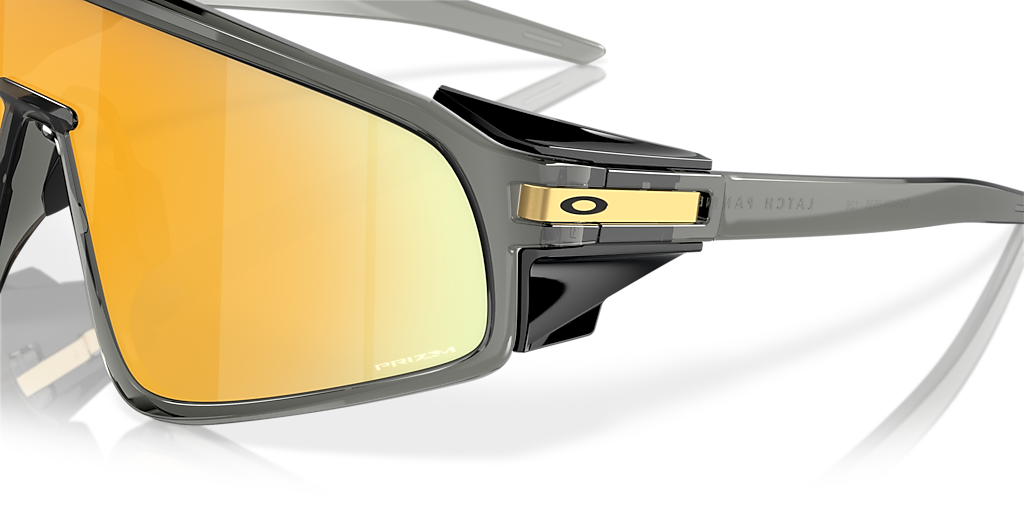 Oakley Latch™ Panel L (35 - 135) with Gold lenses and Grey frame