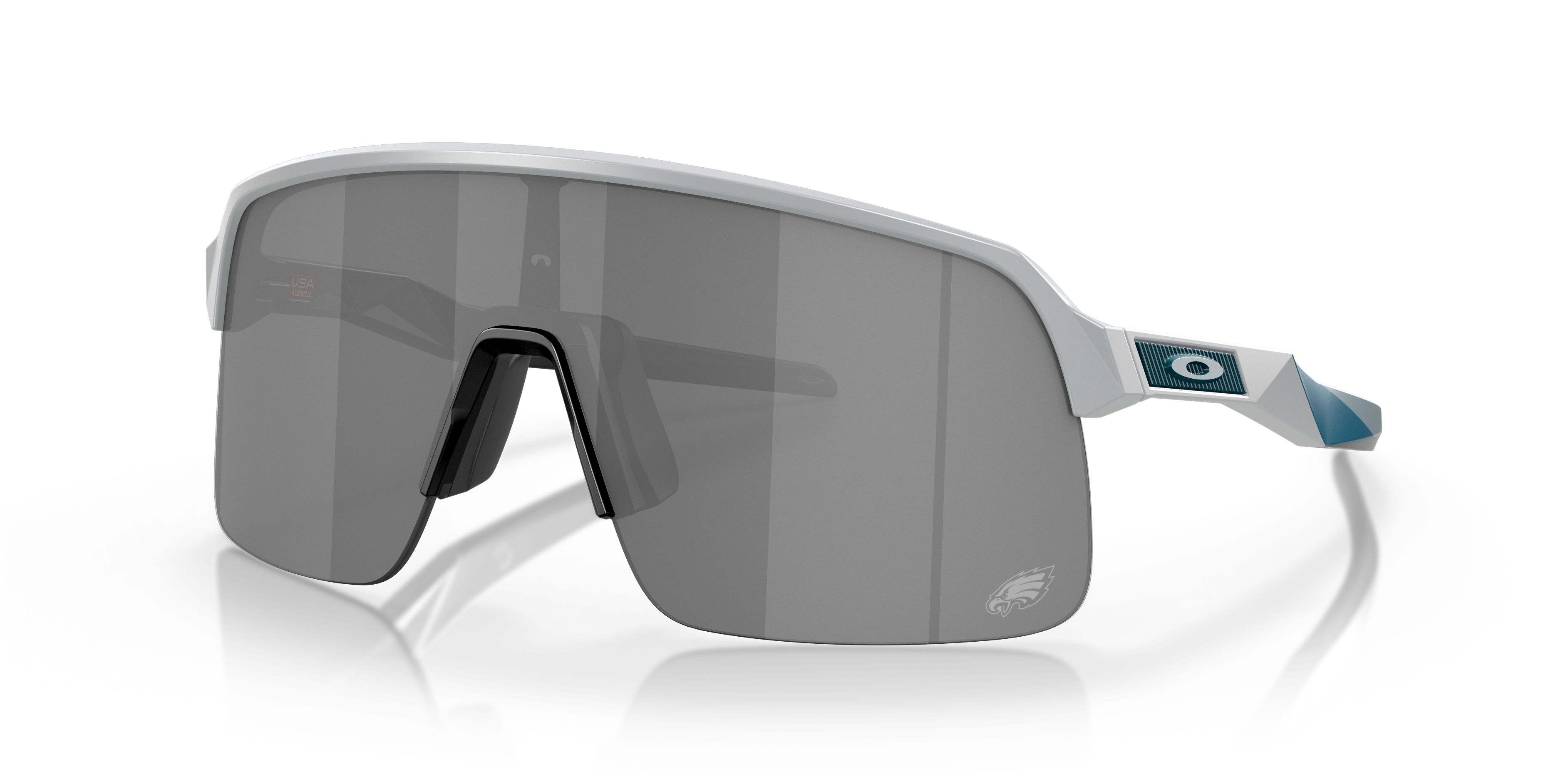 Oakley OO9463 Philadelphia Eagles Sutro Lite M (0 - 139) with