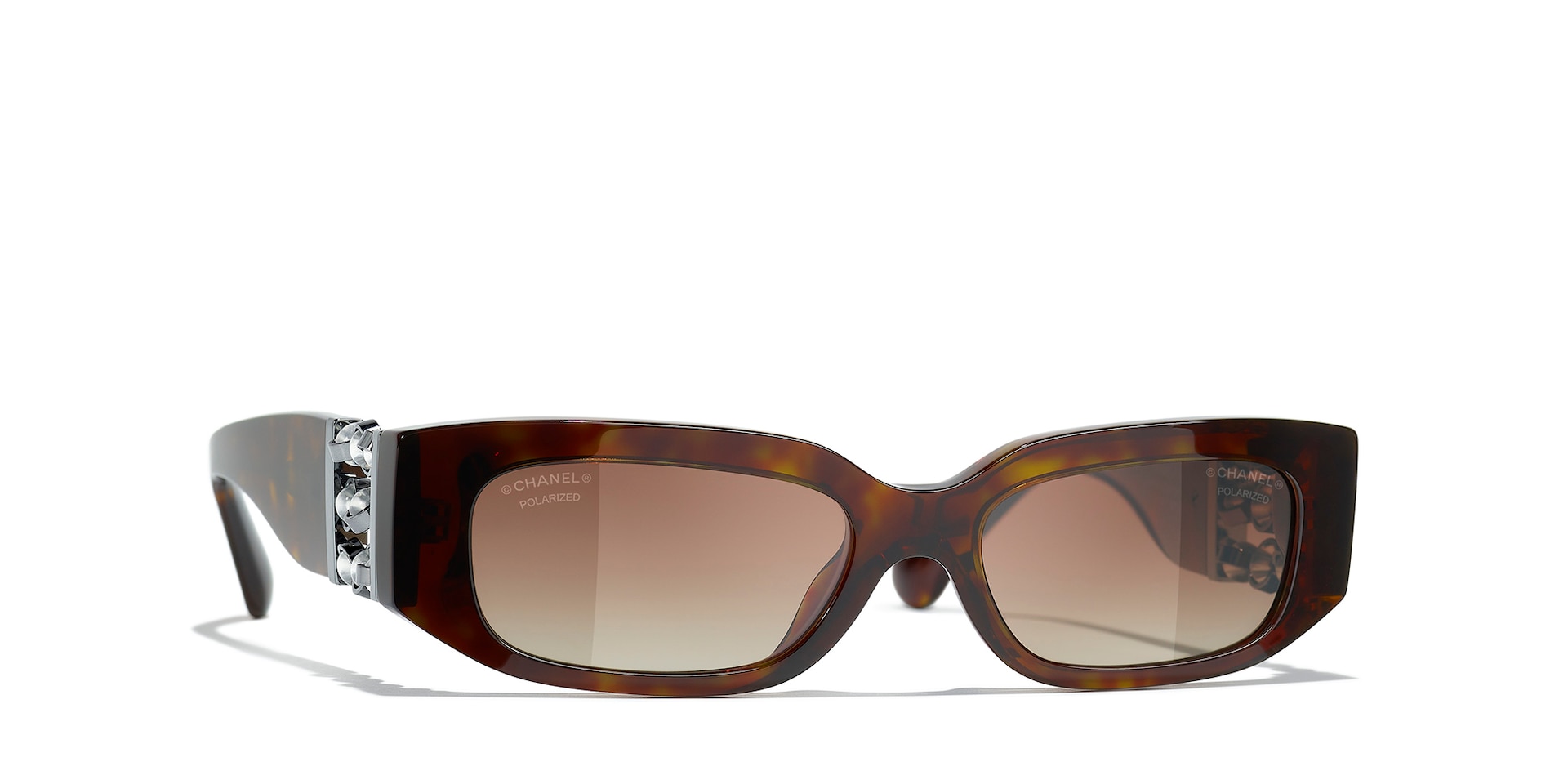 Chanel Femme Sunglass Rectangle Sunglasses CH5544 - Couleur du Monture Havana fonc Couleur de Lentille Brun 835 €