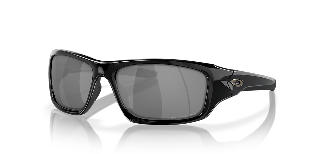 Oakley OO9236 Valve® M (60 - 16) with Black lenses and Black frame