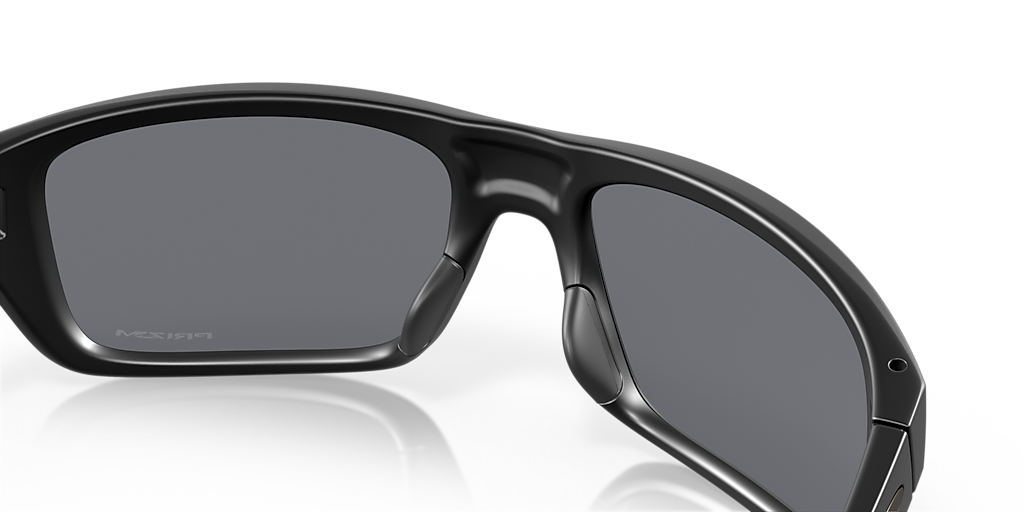 Oakley Drop Point™ L (61 - 18) with Grey lenses and Black frame