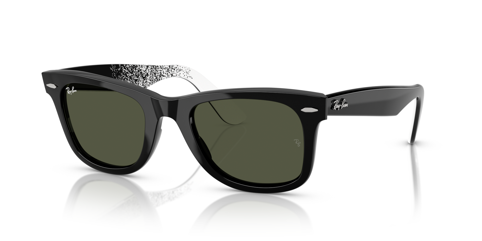 Original Wayfarer Disney Mickey & Minnie Mouse Pixelated