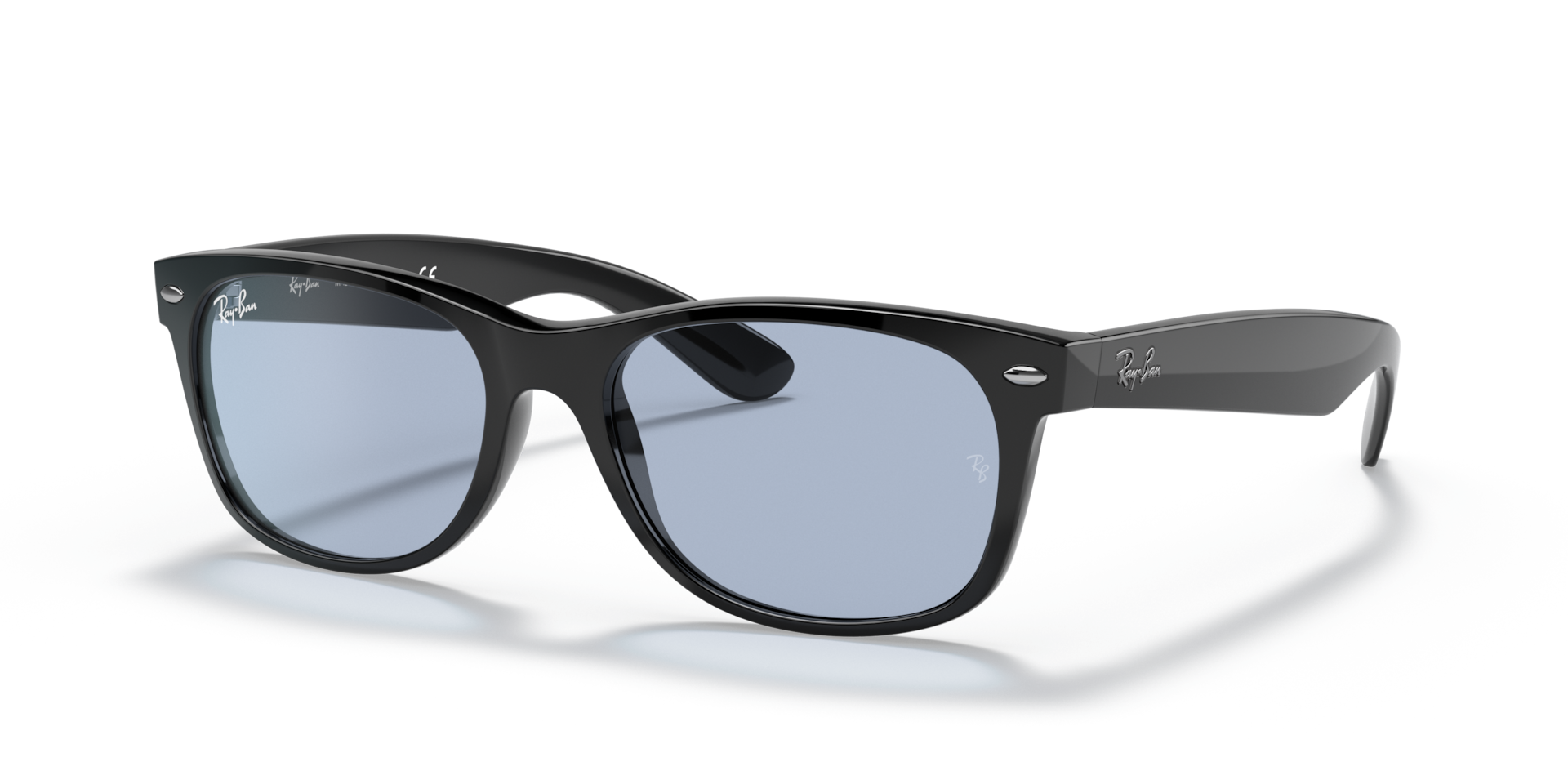 RB2132F New Wayfarer Classic