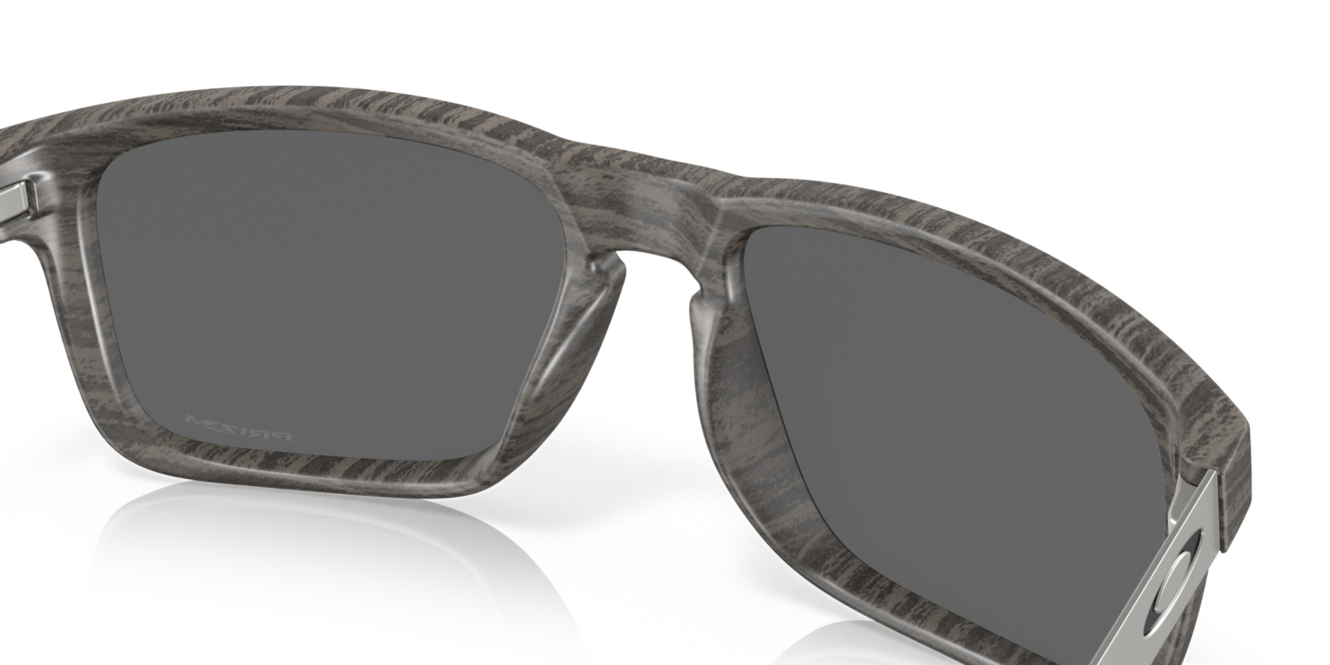 Oakley OO9384 — Солнцезащитные очки